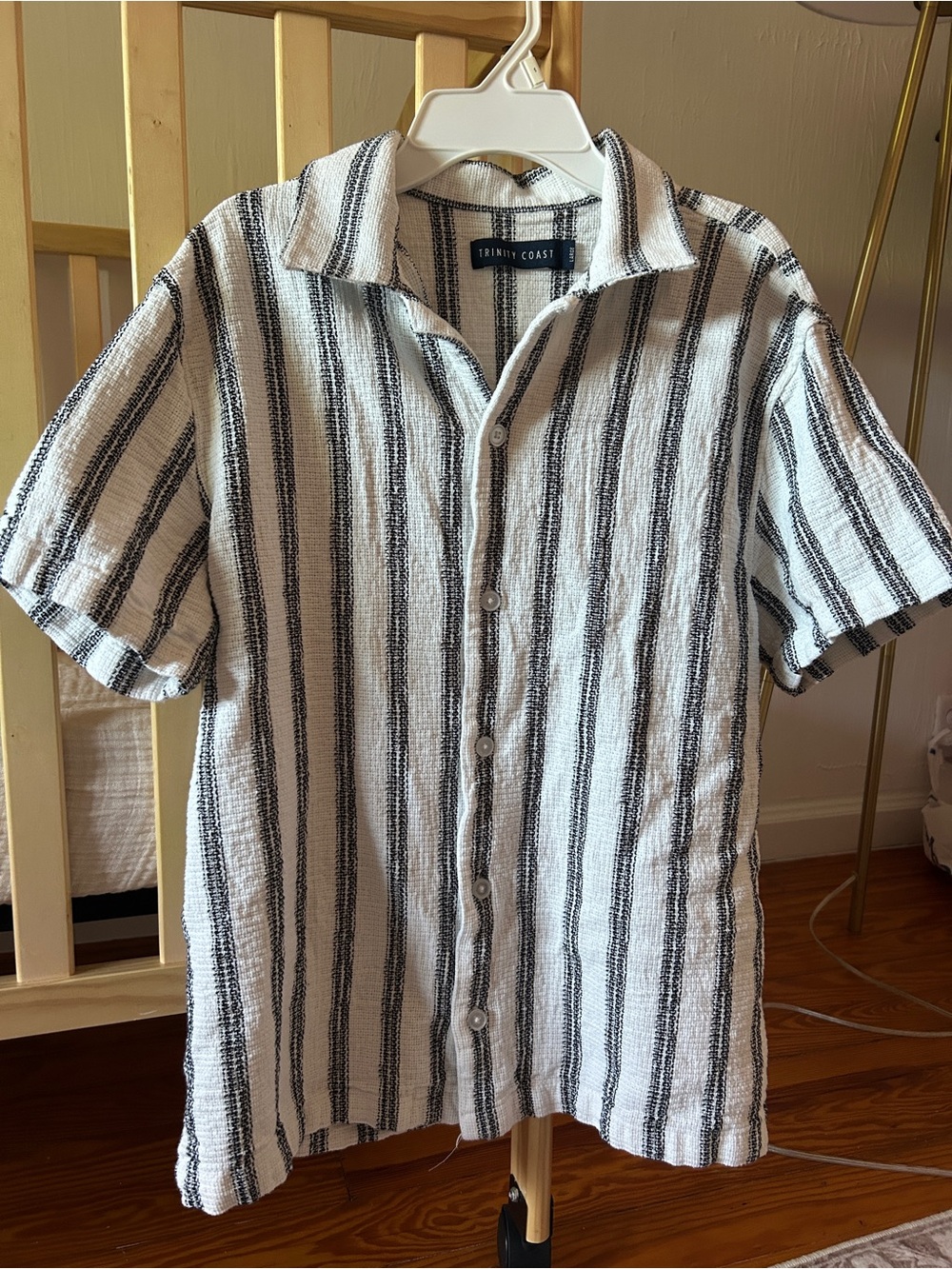 Trinity Coast Men’s Short-Sleeve Button-Up Shirt — White with Black Stripes